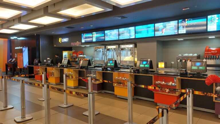 Shopping Praça Nova promove sessão de cinema inclusiva para pessoas com TEA