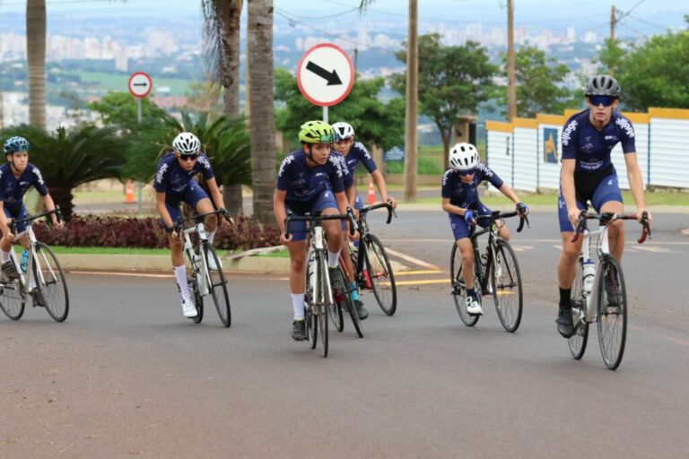 Equipe de Base de Ciclismo de RP disputa a 73ª Prova Ciclística em 1º de Maio