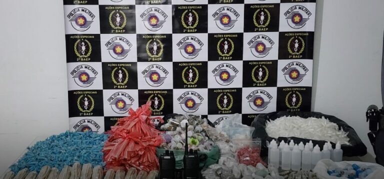 PM encontra “casa bomba” com mais de 10 quilos de drogas em São Vicente; VÍDEO