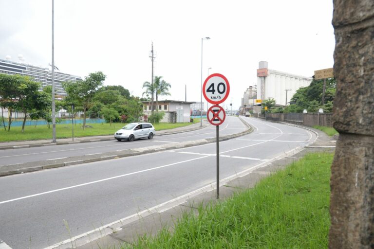 Obra em passarela altera trânsito noturno no Porto de Santos por 15 dias; Veja os horários