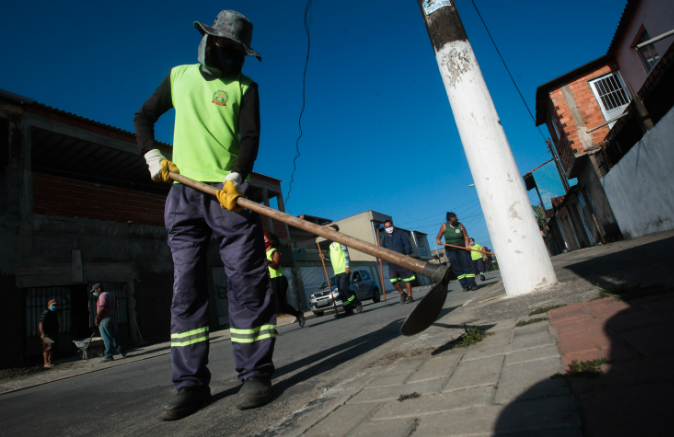 Mutirão de limpeza remove 577 toneladas de entulho em Praia Grande