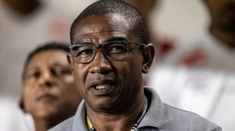Santos reavalia mercado de técnicos e não descarta efetivar César Sampaio
