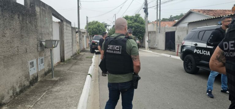 Polícia faz operação contra o tráfico de drogas em Caçapava