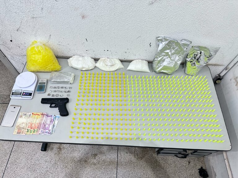 Homem com 540 pinos de cocaína, maconha e simulacro de arma de fogo é detido em Ribeirão Preto