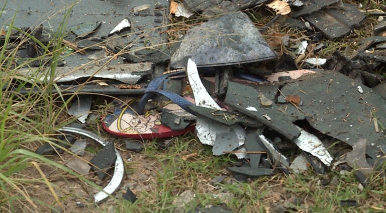 Pai, mãe e filho morrem em acidente após racha na rodovia