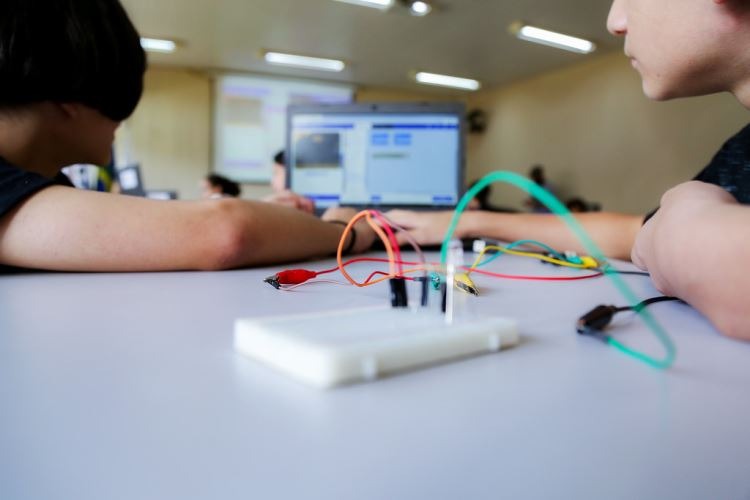 Sesi Taubaté abre inscrições para curso gratuito de robótica voltado a adolescentes