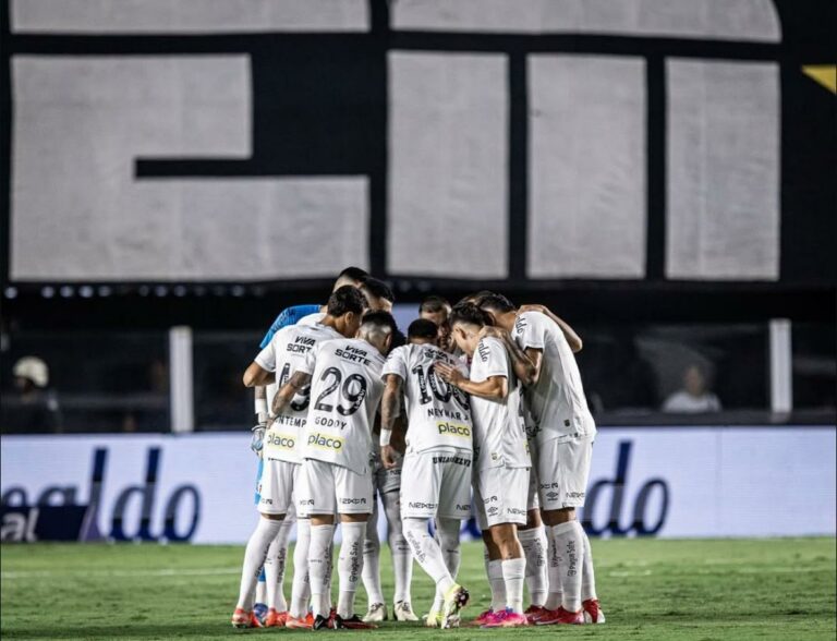 Santos domina Atlético-MG e vence na Vila, mas lesão de Neymar preocupa