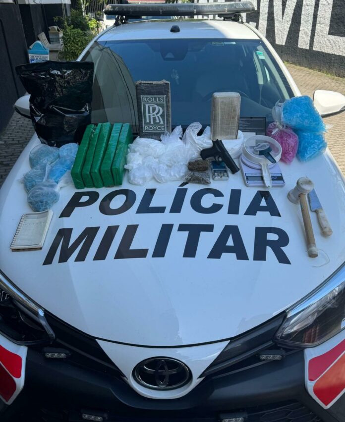 Mais de 9 kg de drogas são apreendidos pela Polícia Militar em Ubatuba