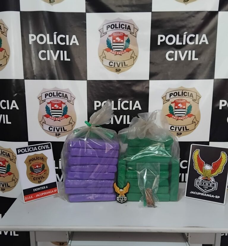 Mulher é presa em esquema de drogas em mala de viagem em Pariquera-Açu