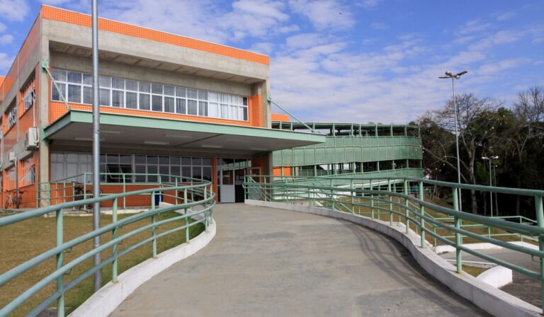 Campus Jacareí do Instituto Federal abre vagas para cursos técnicos gratuitos