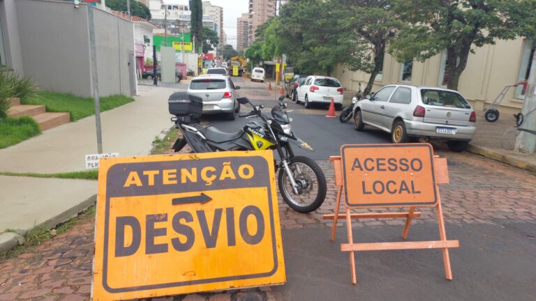 Trecho da rua Marechal Deodoro é interditado nesta terça-feira; bloqueio deve durar sete dias