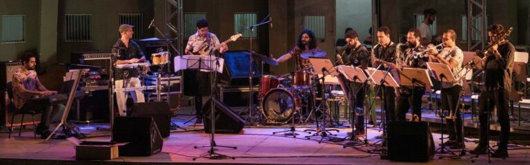 Caravela Latin Jazz Band leva fusão de jazz e ritmos latinos a Barão Geraldo