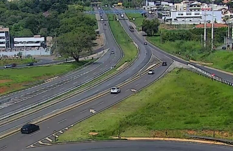 Trânsito é liberado na Zeferino Vaz após mais de 10 horas de bloqueio total