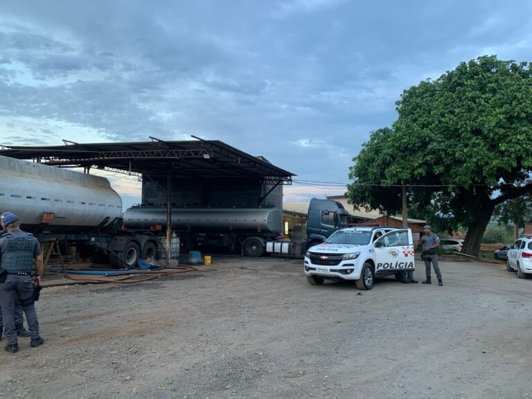 Quadrilha é presa com mais de 60 mil litros de combustível adulterados