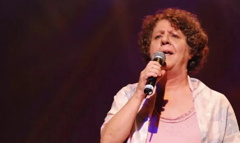 Cristina Buarque morre aos 74 anos e deixa legado no samba