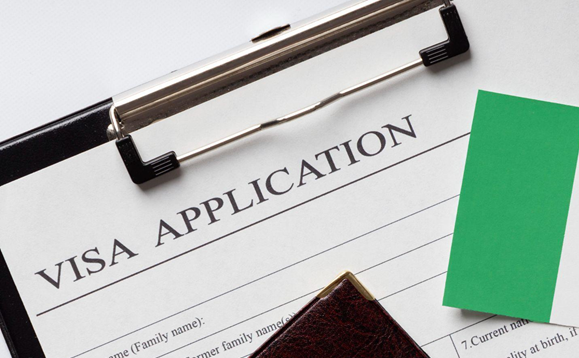 Decreto italiano que restringe cidadania por descendência gera controvérsia; especialista comenta o caso