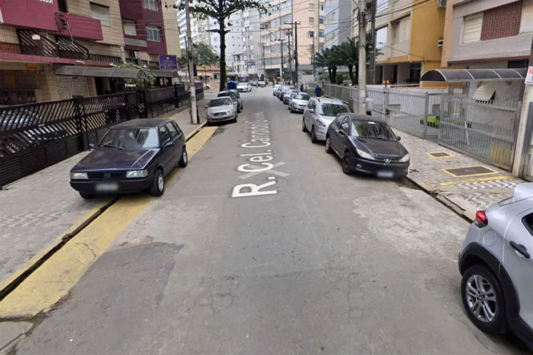 Tubulação de gás é perfurada por engano durante obra em Santos