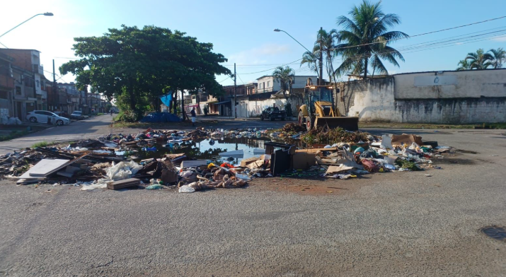 Subprefeitura remove quase 380 toneladas de resíduos em mutirões no Parque Continental e Humaitá