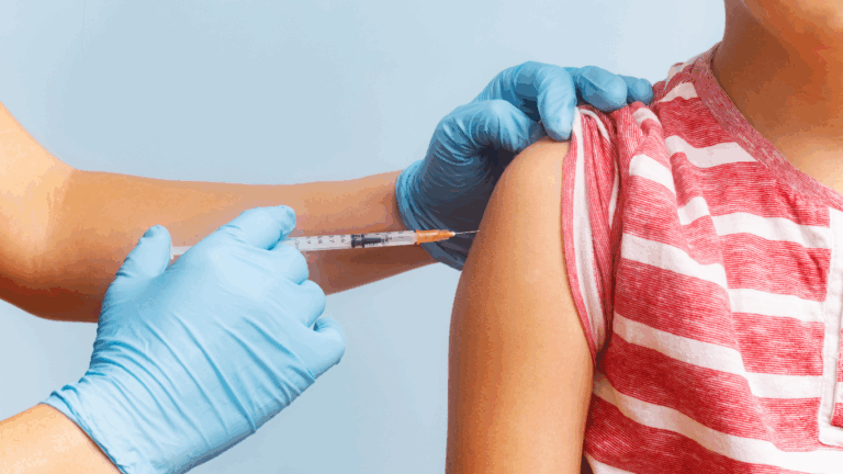 Escolas de Caçapava iniciam campanha para atualização da carteira de vacinação de estudantes