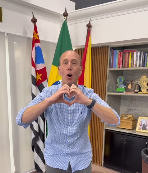 Prefeito 'tiktoker' é alvo de operação da PF que apura desvio de dinheiro da saúde