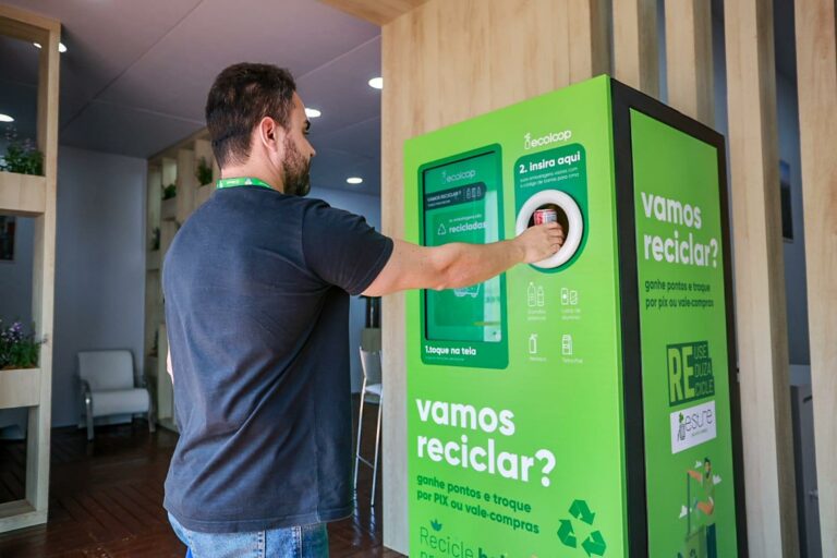 Prefeitura e Estre Ambiental apresentam ‘máquina inteligente’ de reciclagem na Agrishow; entenda