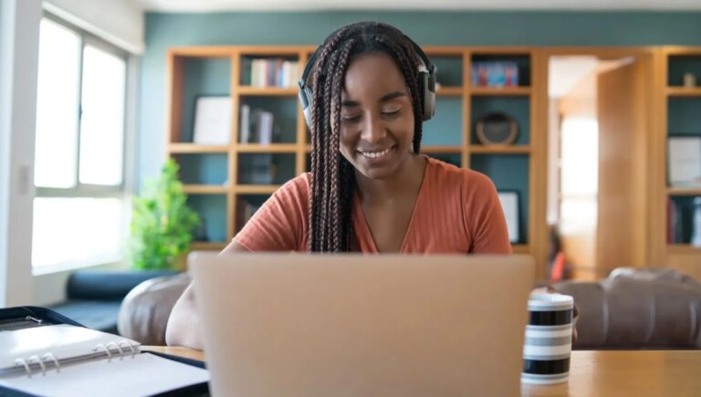 MEC oferece cursos gratuitos de inglês e espanhol