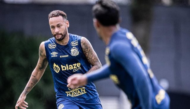 Santos vê Neymar perto de voltar a jogar e esvazia o departamento médico