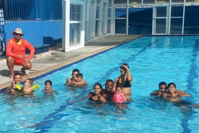 Piscinas públicas de São José abrem para lazer gratuito durante feriado do Dia do Trabalhador