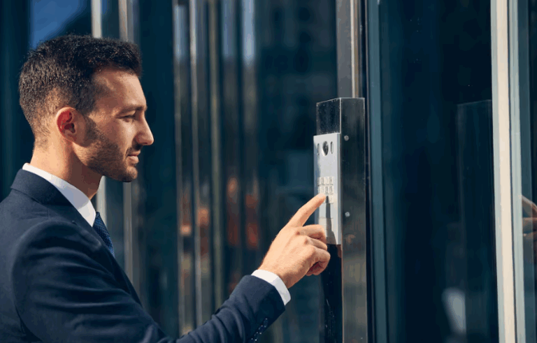 Avanço da tecnologia chega aos condomínios com a proposta de garantir mais segurança