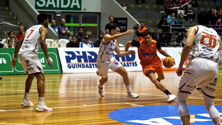 São José vence Caxias do Sul e se reabilita no NBB