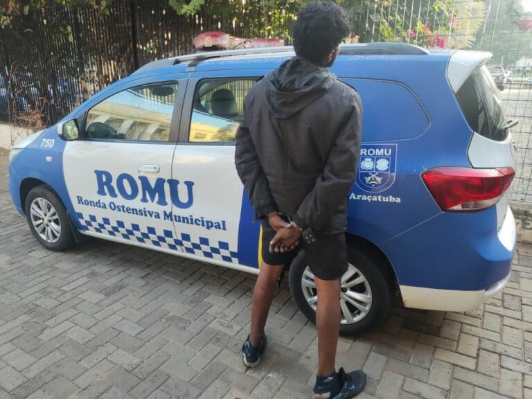 Homem é detido com fios de cobre furtados em cemitério de Araçatuba