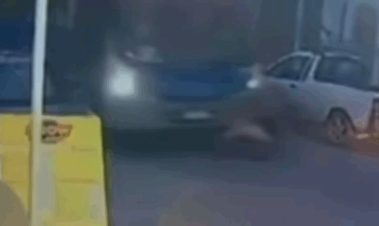 Adolescente fica ferido após ser atropelado por ônibus municipal em Mongaguá; VÍDEO