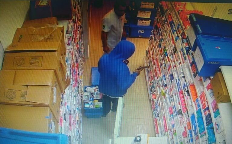 Câmeras flagram roubo a farmácia no Centro de Valinhos; três são detidos pela GCM