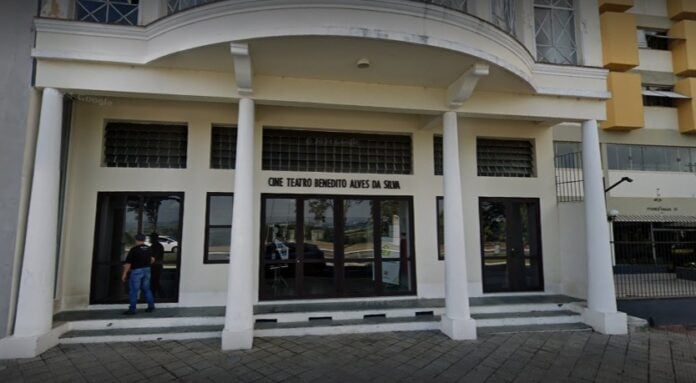 Projeto Sexta Encena traz espetáculos gratuitos ao Cine Teatro Benedito Alves, em São José, durante o mês de maio Projeto Sexta Encena traz espetáculos gratuitos ao Cine Teatro Benedito Alves, em São José, durante o mês de maio