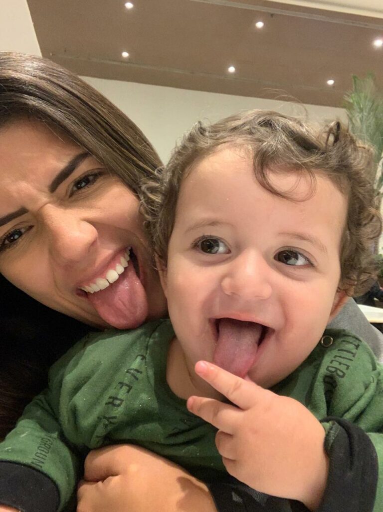 Mão solo: Conheça a história da Goreth