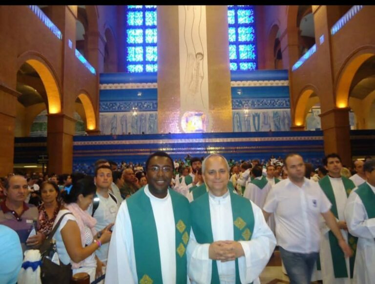 Novo Papa já esteve em Aparecida durante missa com jovens agostinianos em 2013
