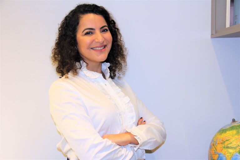 Mais de 4,8 mil crianças estão aptas para adoção no Brasil, mas seguem à espera devido à burocracia