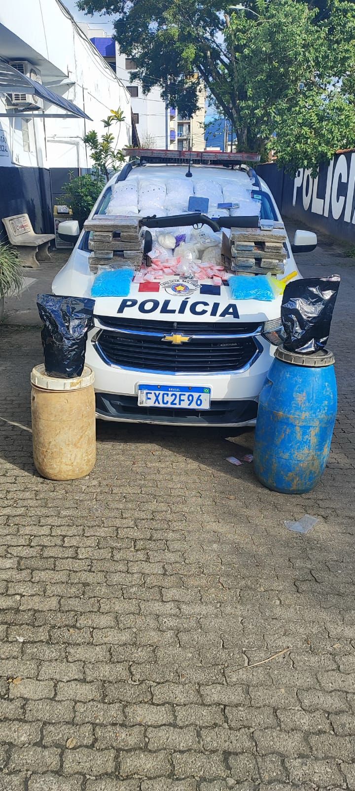 Homem é preso com 28 quilos de maconha escondidos em mata em Ubatuba