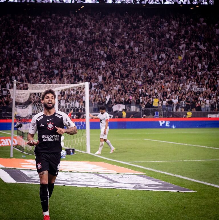 Corinthians vence Santos em clássico paulista