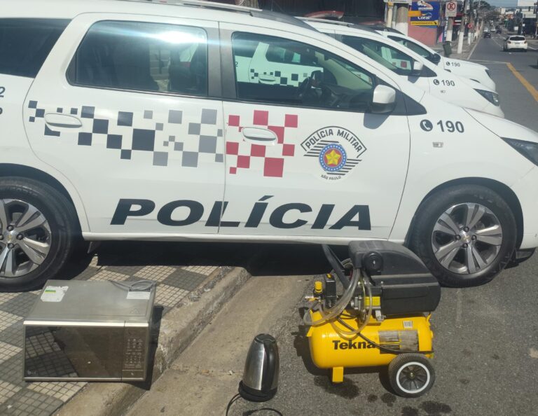 Casal é preso em flagrante por furto a loja no centro de Jacareí