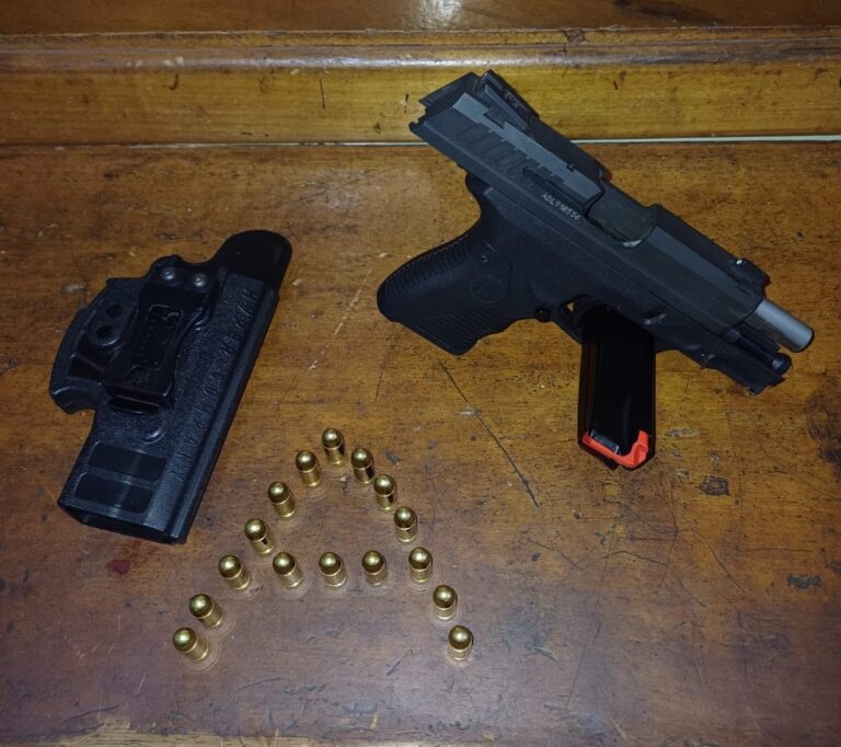 Após discutir com caminhoneiro, comerciante de 48 anos dispara arma de fogo e é detido no Jardim Itaú