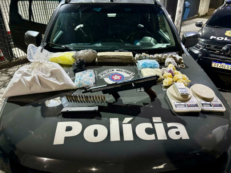 Mais de 3,7 kg de drogas são apreendidos com homem armado em Pindamonhangaba