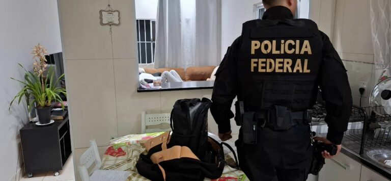 Policia Federal  faz operação  contra  quadrilha  de um roubo milionário  a aviao em Campinas