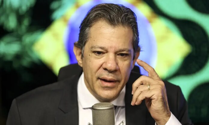 Brasil dificulta compras e viagens ao exterior com alta do IOF