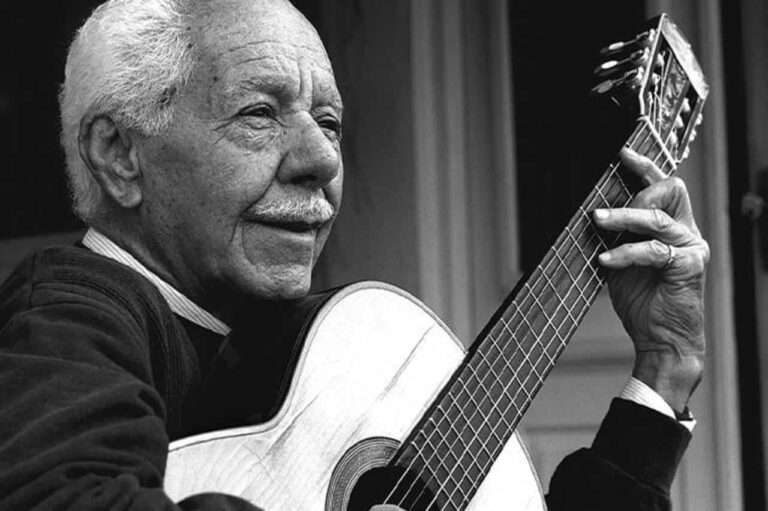 Conheça Sílvio Caldas, importante cantor da Era do Rádio