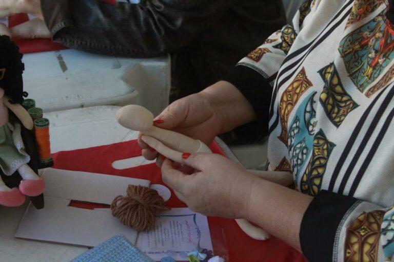 Fundo de Solidariedade de Santos abre vagas para novos cursos de autocuidado e artesanato