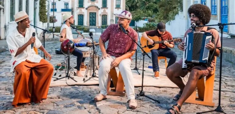 ‘Dominguinho’, projeto de João Gomes, Mestrinho e Jota.pê, estreia turnê na Casa Natura Musical dia 26 de maio