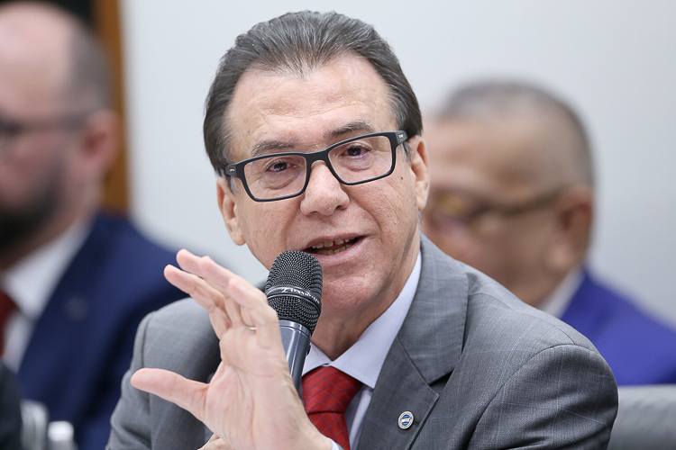 Ministro do Trabalho, Luiz Marinho, vem a Itanhaém para debater desafios do mundo do trabalho com metalúrgicos de SP