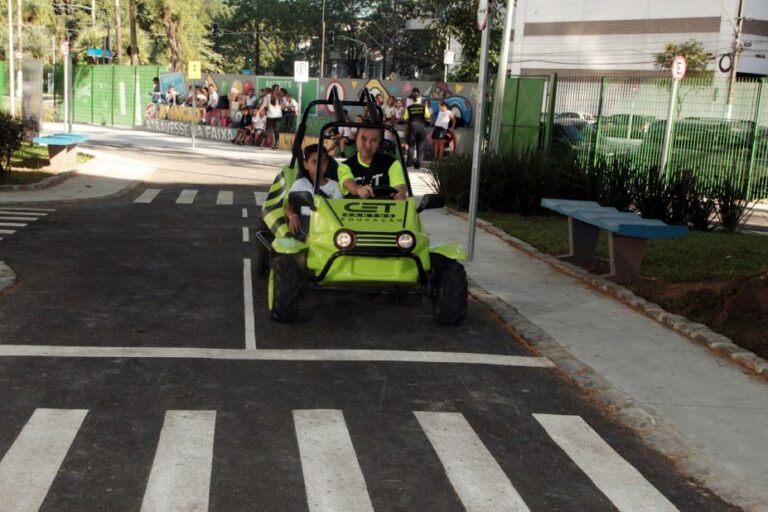 Minicidade do Trânsito em Santos tem atividades especiais para crianças e famílias a partir de segunda-feira