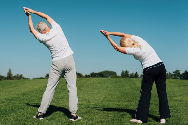 Quer envelhecer bem? Faça estes testes simples de mobilidade